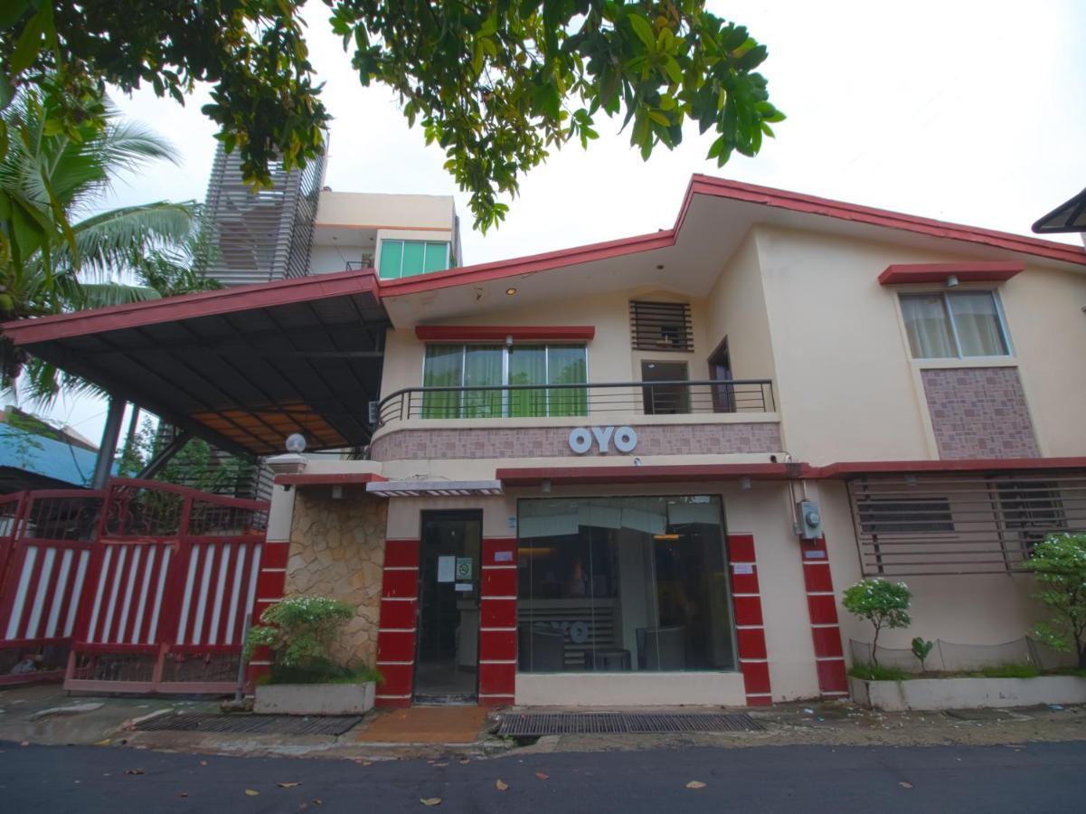 Vaccinated Staff-Oyo 655 Mambaling Pension Cebu Εξωτερικό φωτογραφία
